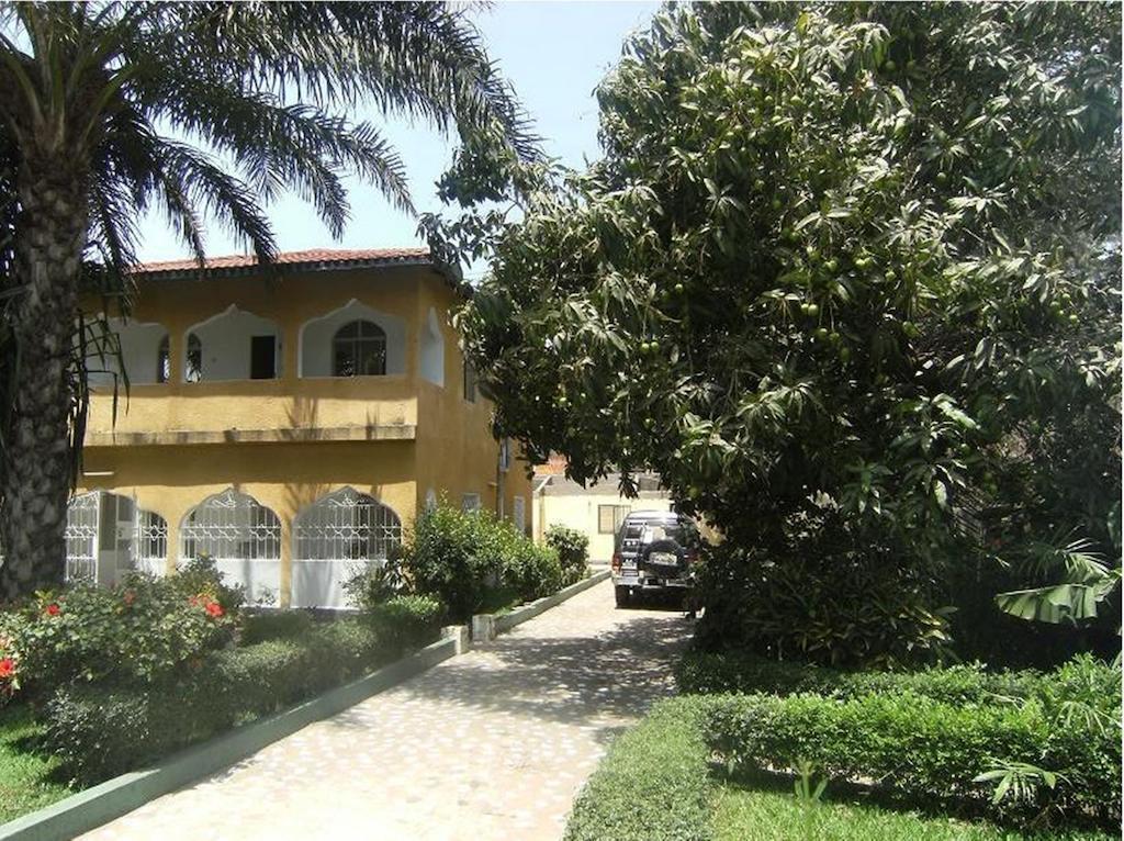 One World Village Guesthouse Bakau Luaran gambar