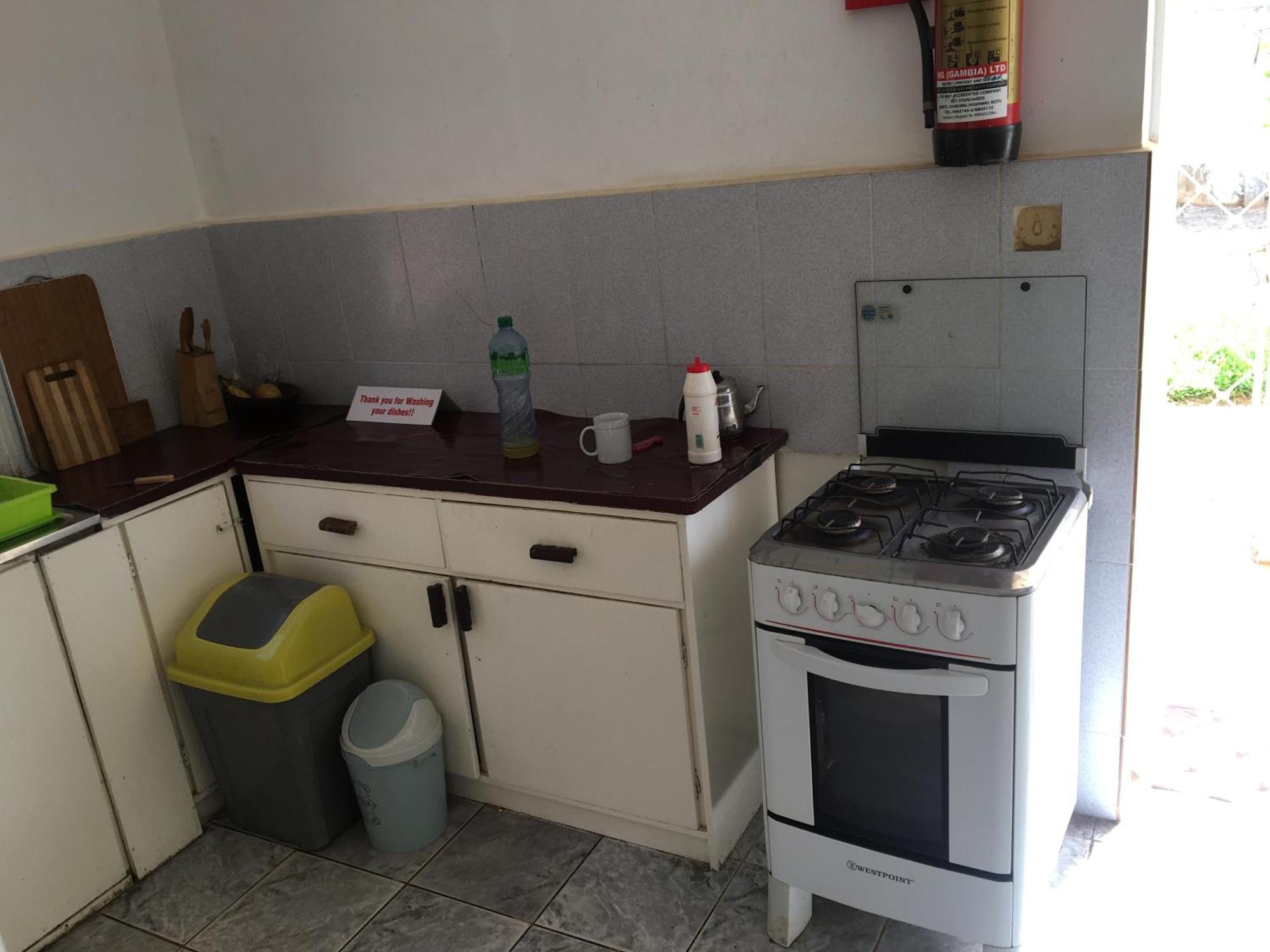 One World Village Guesthouse Bakau Luaran gambar